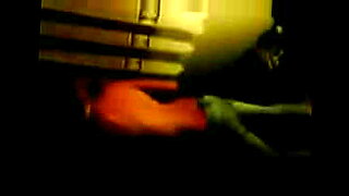 incesto hija seduce a pade y folla a padrexxx