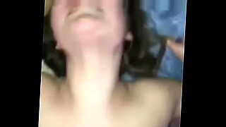 melani mostrando mis tetas enormes lactando