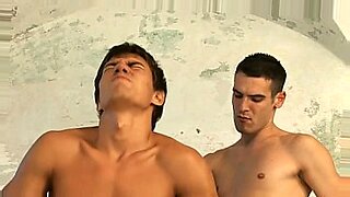 رضع الثدي سكس