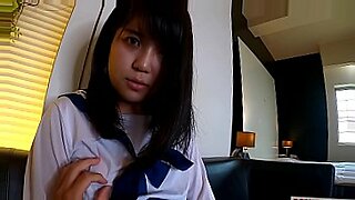 skodeng kawan main dengan bini dia