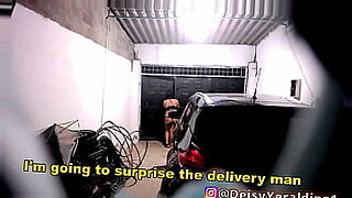 hotel lady customer abuse to delivery boy
