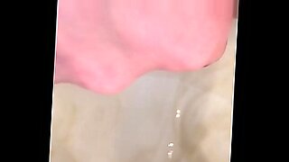 girls first xxx blod video