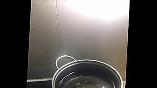 iniyot so tina sa likod ng bahay