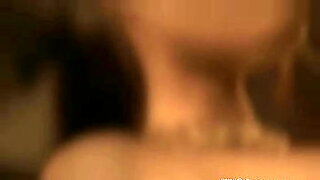 madres pilladas masturbandose y queriendo tener sexo con los hijo