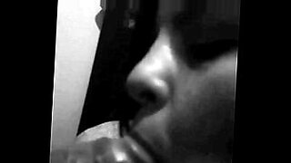 nyemprot dalam memek