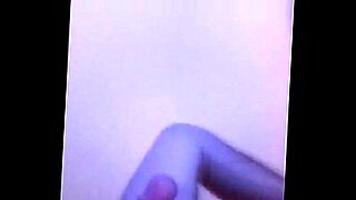 girl sucks dick video