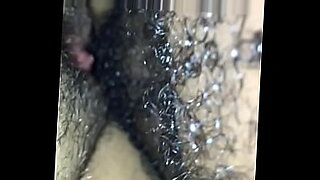 mi esposa le gusta dejar un poco abierta la cortina de la ventana dice k le pone mas cachonda sentirce oserbada