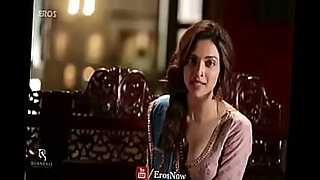 deepika padukone romance kis video