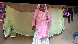 ladki ghoda ki salad le ke choda tsr bp video open