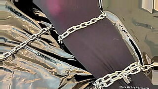 bdsm latex lesbian