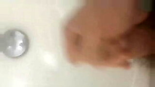 xxxhand practice of beautiful girl with her hand