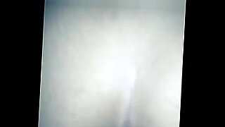 convinces hot ass lindsay to go all the way for a money
