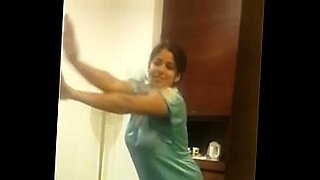 leather self spanking girls