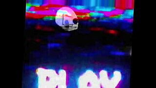 mom in san sax video