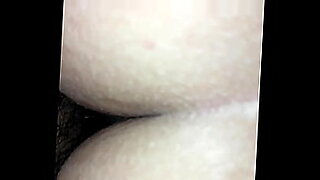 sexo em gostosa morena filha e velha a comendo