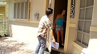 mom fuck when dad is not in home