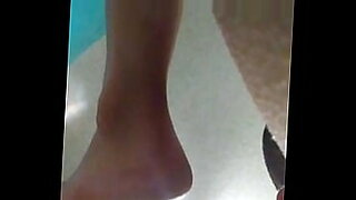 memek sempit dimasukin kontol besar