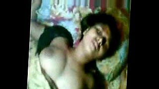 amateur girls flash and hostess sucks dick in money talks stunt