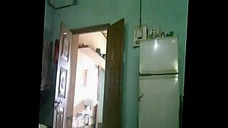 adik dan kakaka