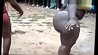 ebony big thick hood ass