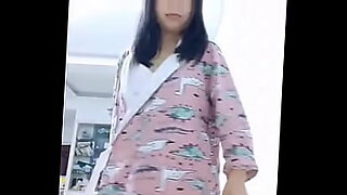 chubby girl masterbating and squirt