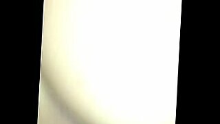 kagney sneaks under the table to suck brads cock