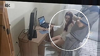 cojiendo con mi esposo y su amigo despues de unas copas