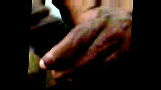 chut me ungli se sex karo