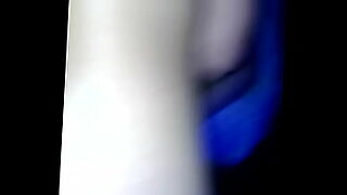 madre e hijo pasan la noche en un hotel