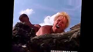 sex starved granny old pussy fucked