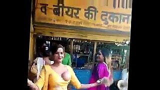 xxx zarine khan