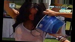 Niña sin playeras