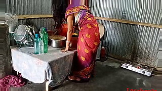 telungu b grade desi saree removing