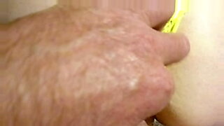 amateur girls flash and hostess sucks dick in money talks stunt