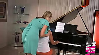 adorable lesbians kissing and licking vagina and having lesbian sex