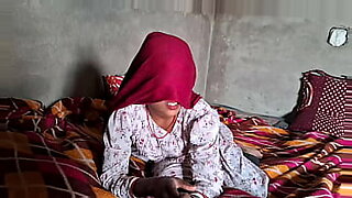 orang indonesia suami istri ngentot di kamar