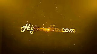 girls first xxx blod video