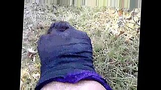 girls first xxx blod video