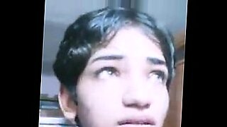 cewe sange samape ngocok sendiri sampe muncrat