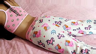 son sleep on bad room and mom enter the room and lock them door xxx