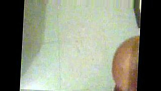 couple sharing wife with blwck in threesome