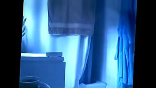 com in room mom