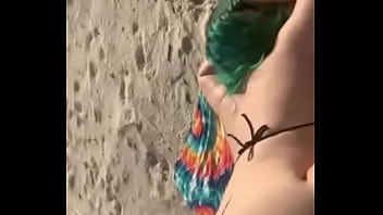 freaky guy jerks off and cums on pusst in public