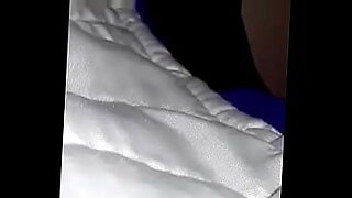 batang nag finger habang walang tao sa bahay