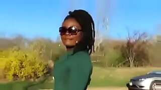 la femme baise devant son mari