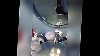 nude ngentot di wc