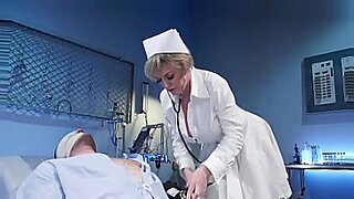 school girl first time fuking and bleeding