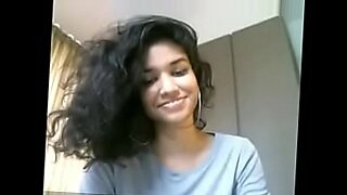asian girl masterbating on webcam