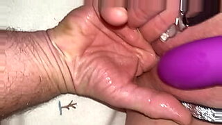lesbian play fingring