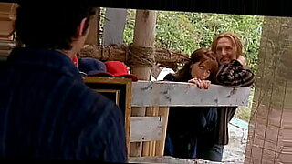 girls first xxx blod video